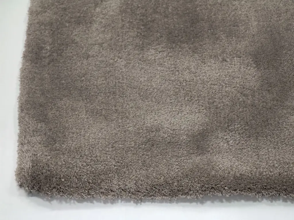 Lomani taupe Ecke