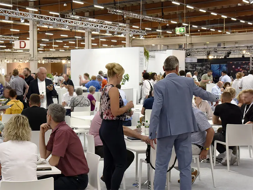 Foto von Messebesuchern der Hometex 2024